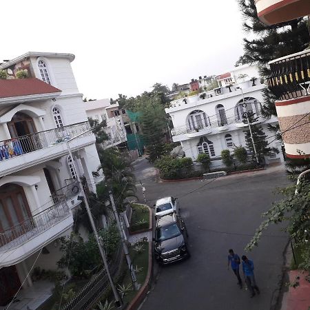 Hotel Galaxy Inn Kolkata Exterior photo