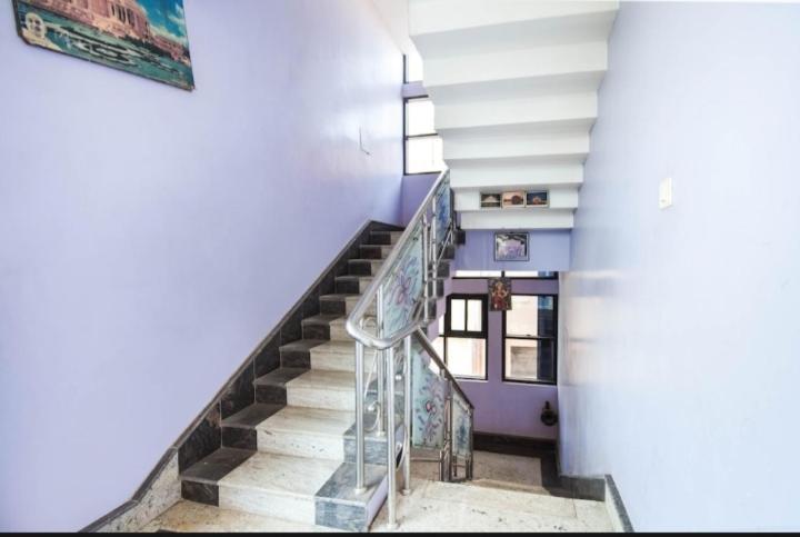 Hotel Galaxy Inn Kolkata Exterior photo